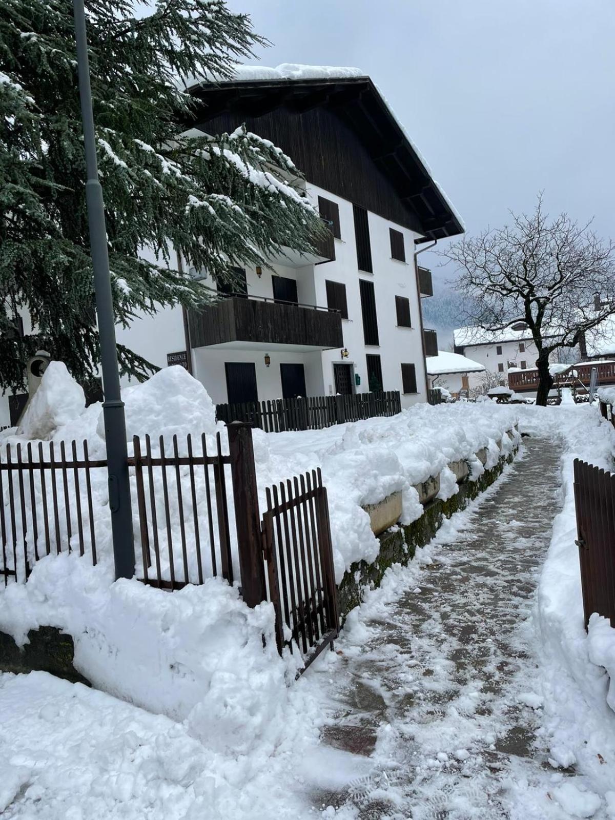 Ferienwohnung Care Alto Carisolo Exterior foto